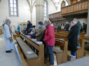 Der Heilige Nikolaus besuchte St. Crescentius (Foto: Karl-Franz Thiede)